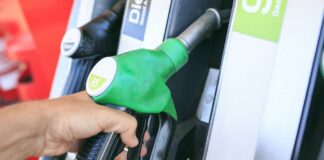 o preço médio do litro de gasolina em Portugal custava na passada quinta-feira (11 de abril) 1,812 euros enquanto o do gasóleo valia 1,649 euros.