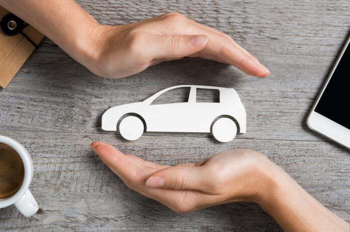 seguro automóvel Se tiver um acidente do qual não tem culpa e não tem seguro automóvel, os seus danos estão cobertos pelo seguro do outro carro.